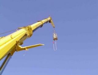 Saut Elastique depuis une grue